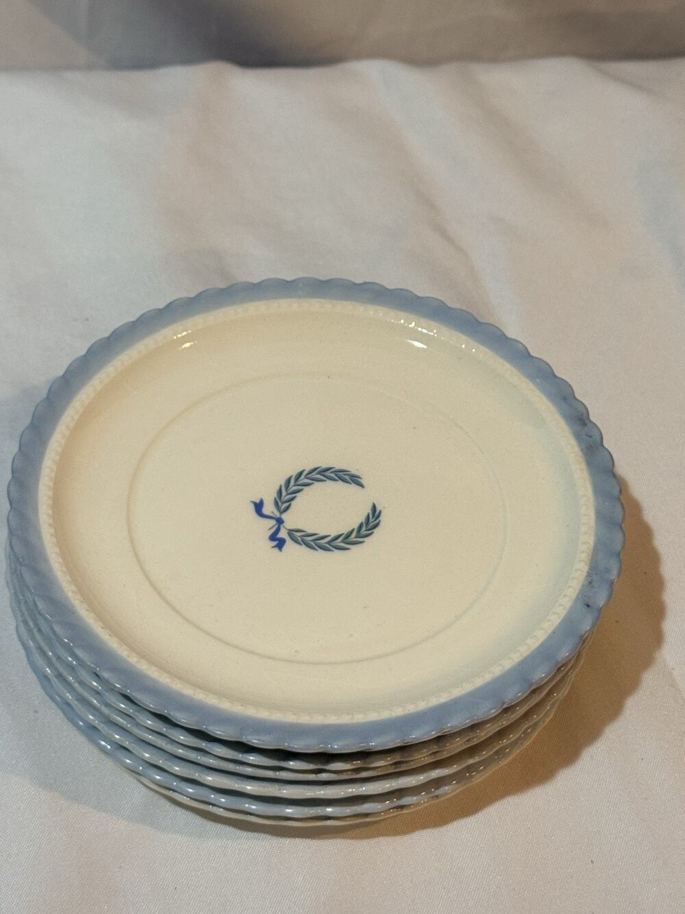Set of 7 Monticello Steubenville Blue Laurel Wreath Bread & Butter Plates 6¼”
